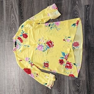 🦜 Gibson floral Roll sleeve Blouse 🦜